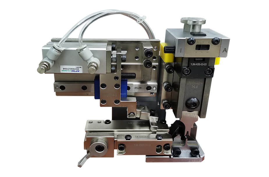 Crimp Applicator for Insulated Terminals