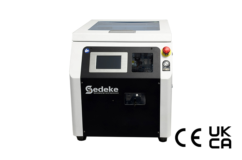 TM-E140 Drahtstreifen- und Ferrulenkräuselmaschine