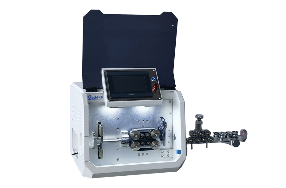 Macchina tagliacavi automatica EC-805