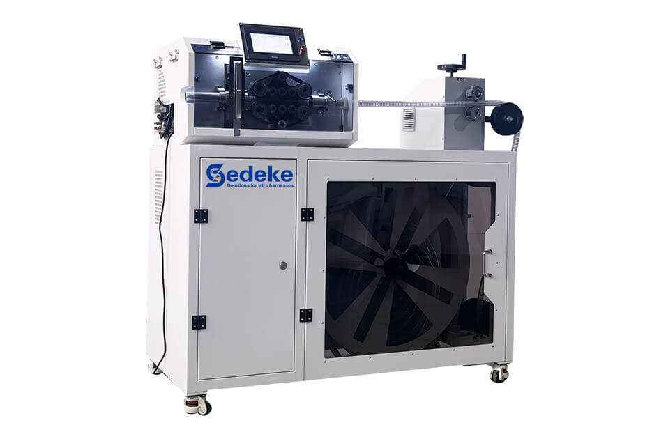 EC-830F Rohrschneidemaschine